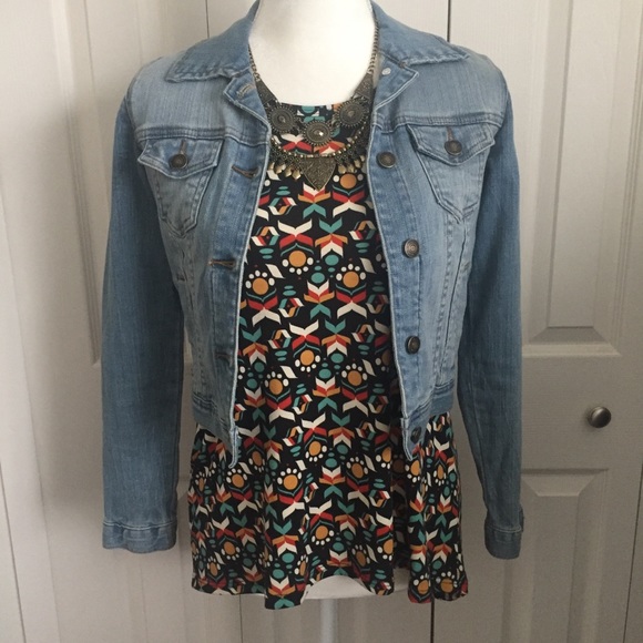 LuLaRoe Classic T Abstract Tribal Floral Size XS - Picture 2 of 5